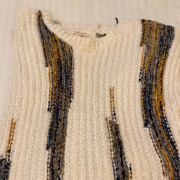 Ladies Sweater Dress - Picture 3 of 6